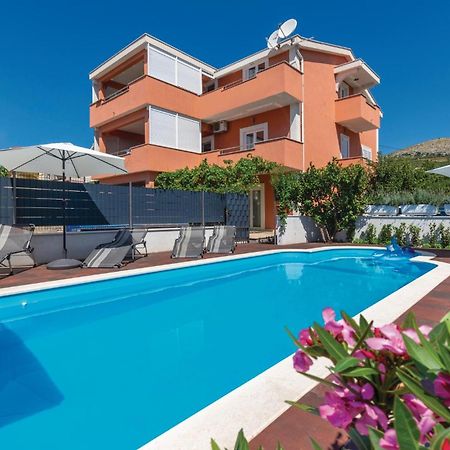 Nice Apartment In Plano With Kitchen מראה חיצוני תמונה