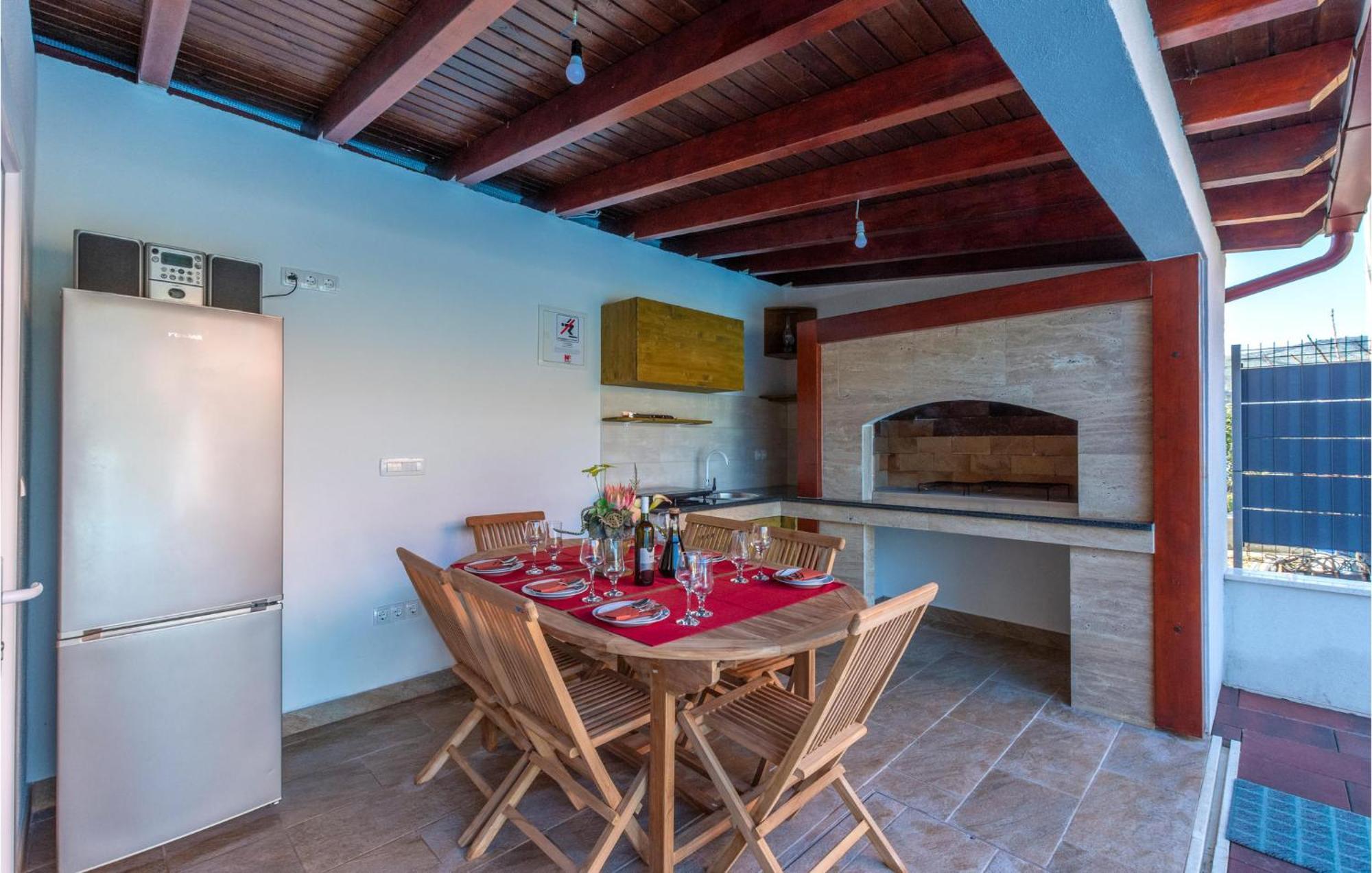 Nice Apartment In Plano With Kitchen מראה חיצוני תמונה