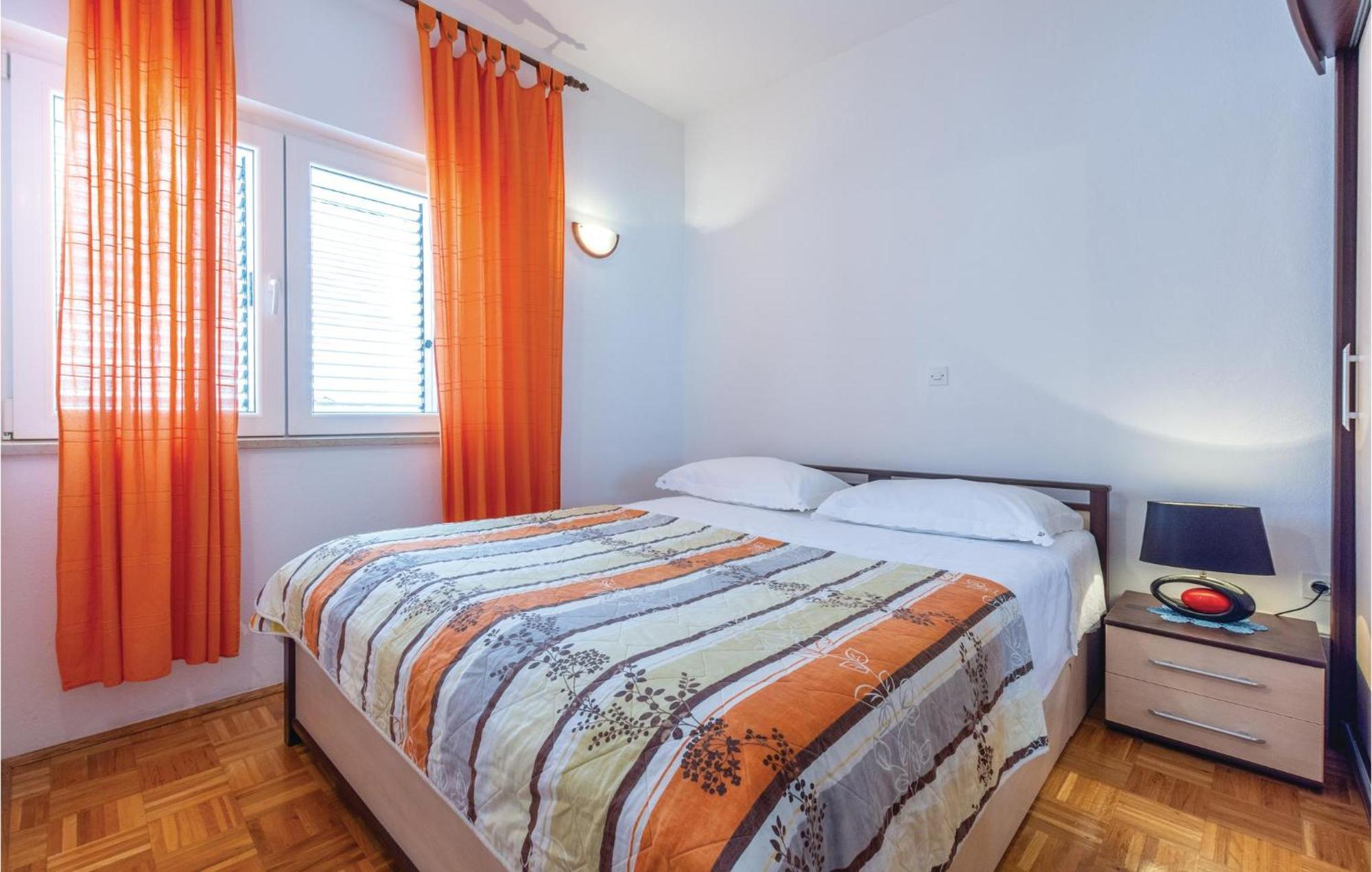 Nice Apartment In Plano With Kitchen מראה חיצוני תמונה