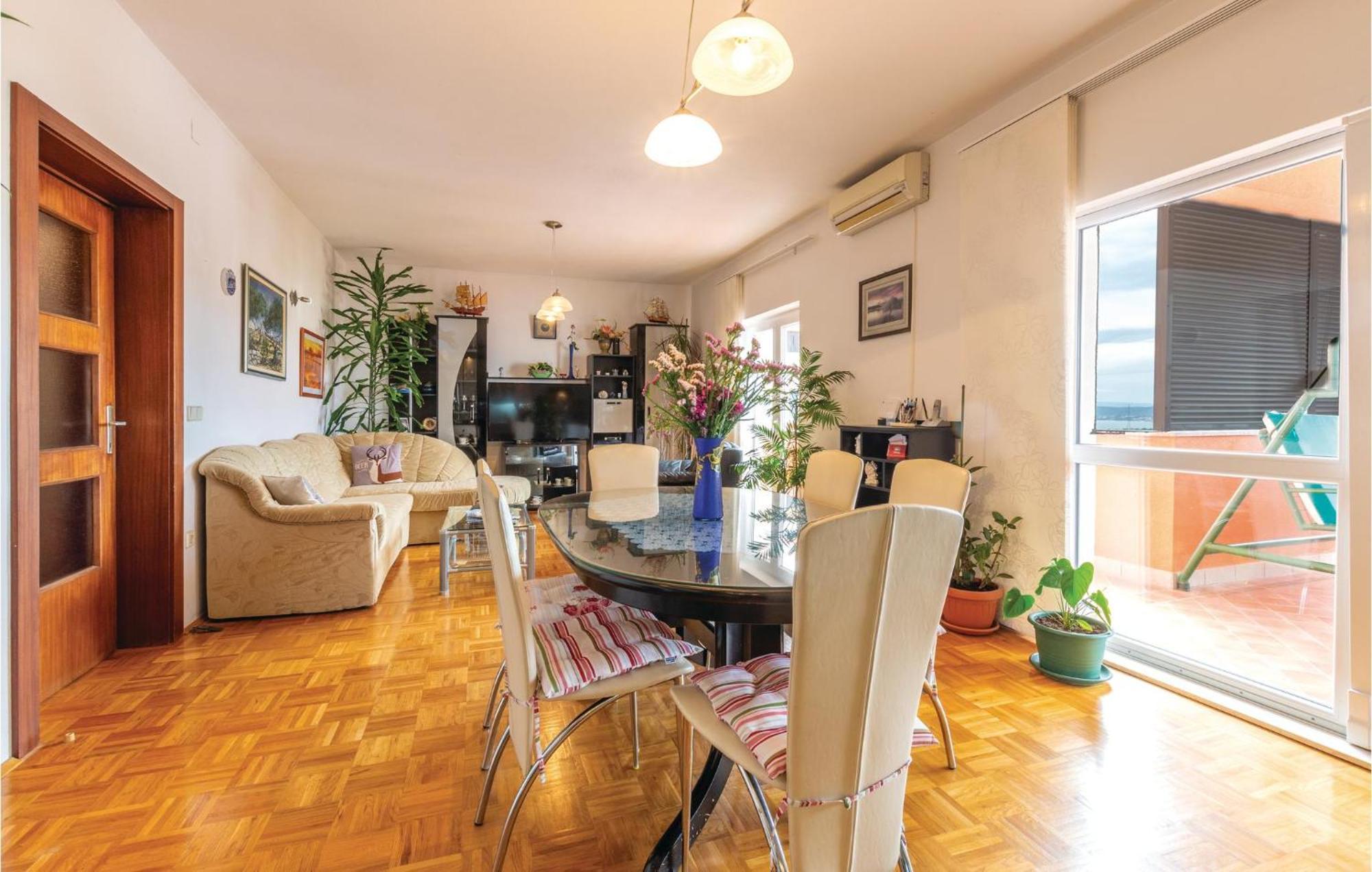 Nice Apartment In Plano With Kitchen מראה חיצוני תמונה