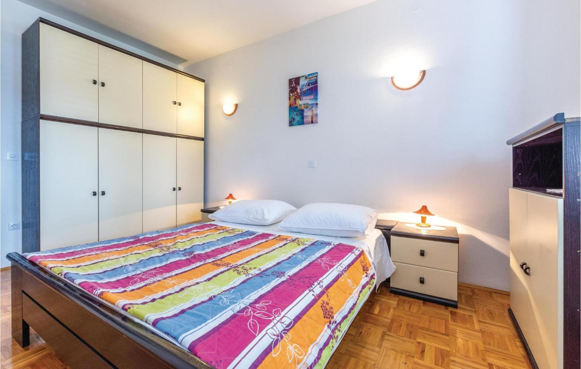 Nice Apartment In Plano With Kitchen מראה חיצוני תמונה