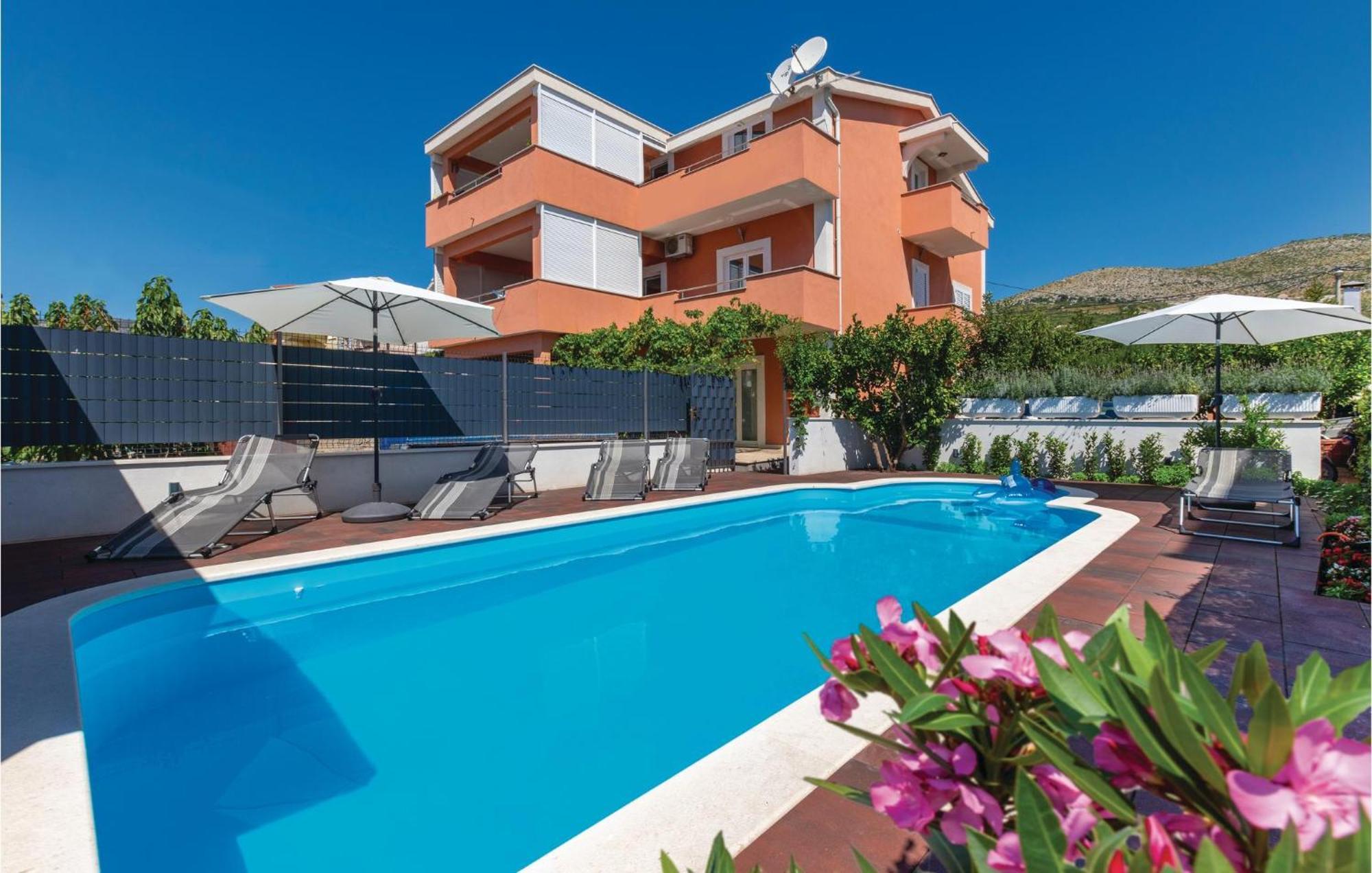 Nice Apartment In Plano With Kitchen מראה חיצוני תמונה
