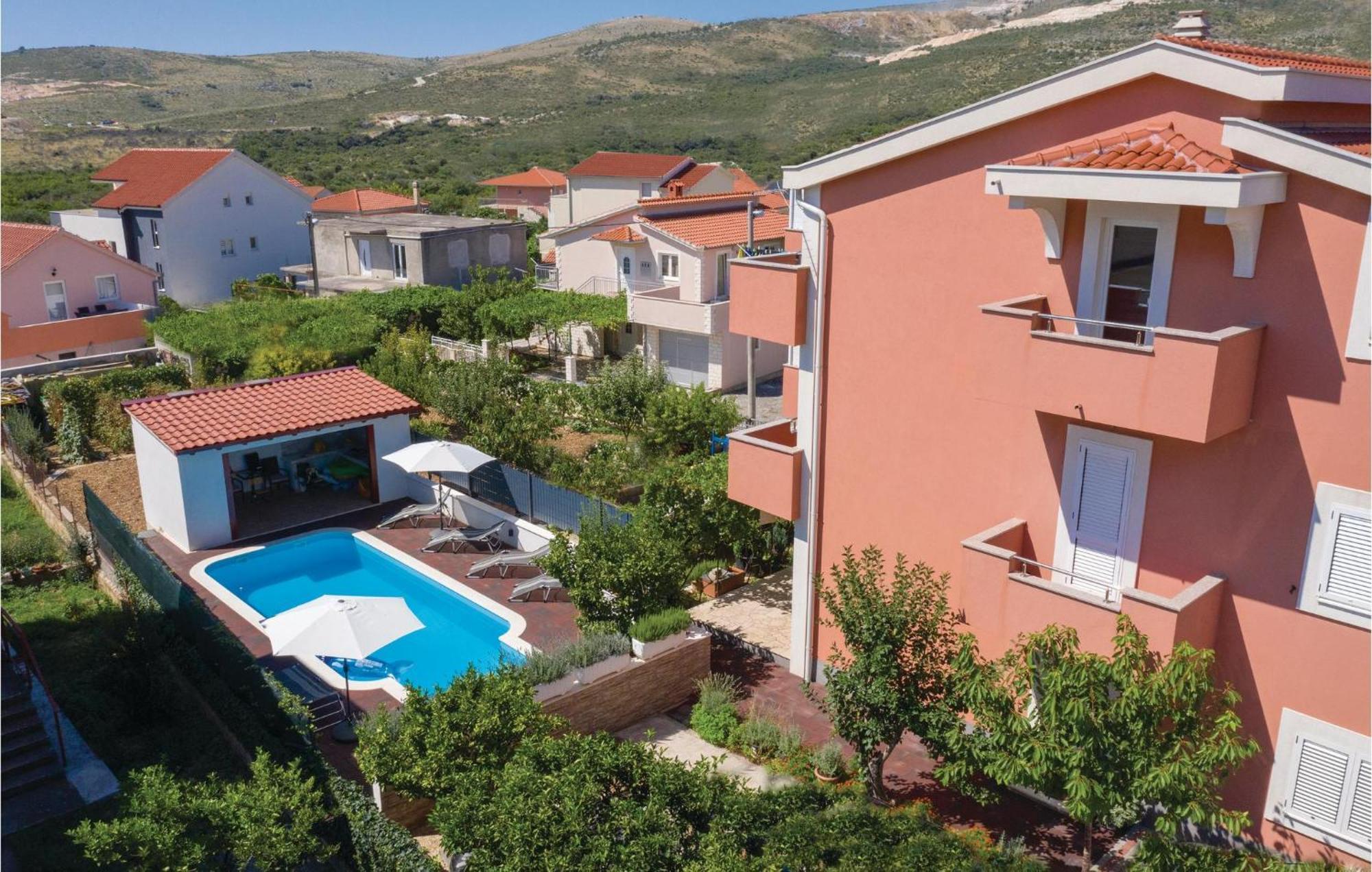 Nice Apartment In Plano With Kitchen מראה חיצוני תמונה