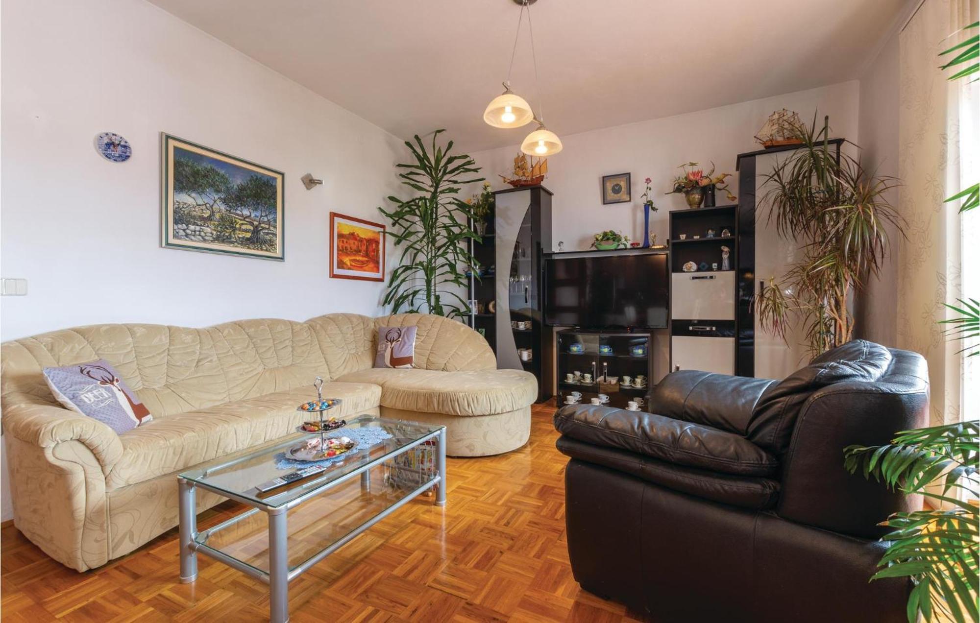 Nice Apartment In Plano With Kitchen מראה חיצוני תמונה